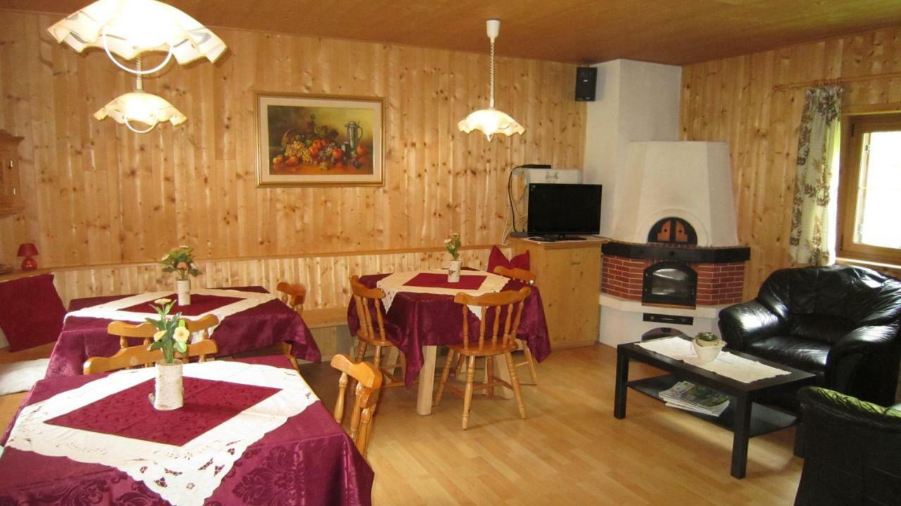 Ferienhaus-Gruenfelder Лусон Екстериор снимка